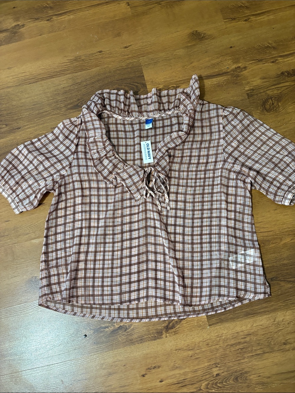 Old Navy women’s ' Brown Plaid Ruffle Neck Top